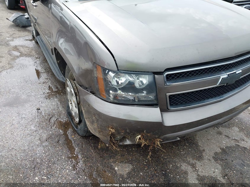 2012 Chevrolet Tahoe VIN 1GNSCBE06CR285721 IAAI salvage auction — RIGHT FRONT, Salvage Title, sold $2,025 on 2026-07-22 (photo 6)