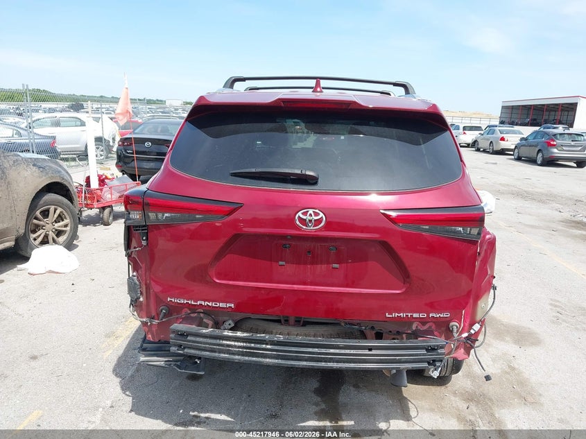 2023 Toyota Highlander VIN 5TDKDRBHXPS034765 IAAI salvage auction — REAR END, Salvage Title, sold $18,450 on 2026-07-28 (photo 6)