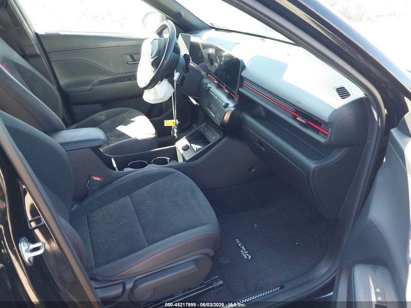 2025 Hyundai Kona VIN KM8HBCA3XSU191621 IAAI salvage auction — RIGHT FRONT, Salvage Title, sold $8,200 on 2026-07-28 (photo 5)