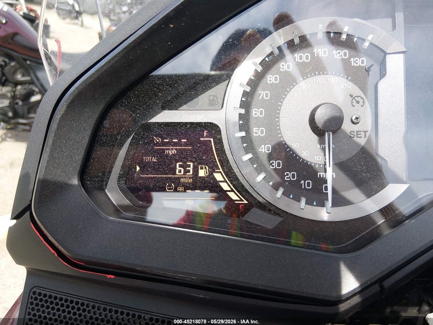 2025 Honda Gl1800c VIN JH2SC7953SK702075 IAAI salvage auction — SIDE, Original (Texas), sold $18,700 on 2026-08-19 (photo 7)