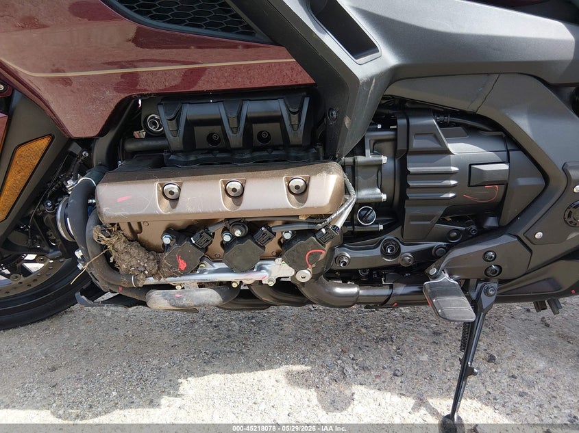 2025 Honda Gl1800c VIN JH2SC7953SK702075 IAAI salvage auction — SIDE, Original (Texas), sold $18,700 on 2026-08-19 (photo 9)
