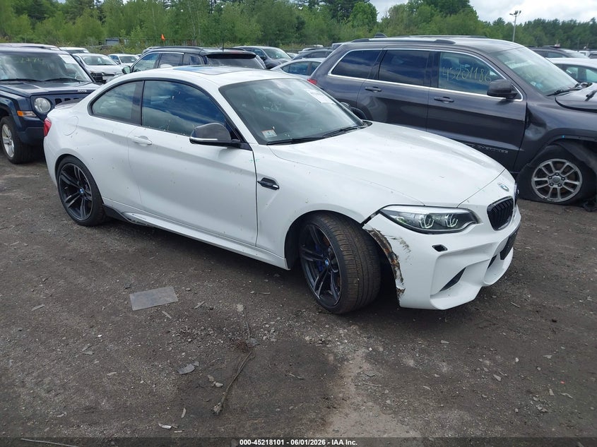 2018 BMW M2 VIN WBS1J5C58JVE51747 — IAAI salvage auction photo