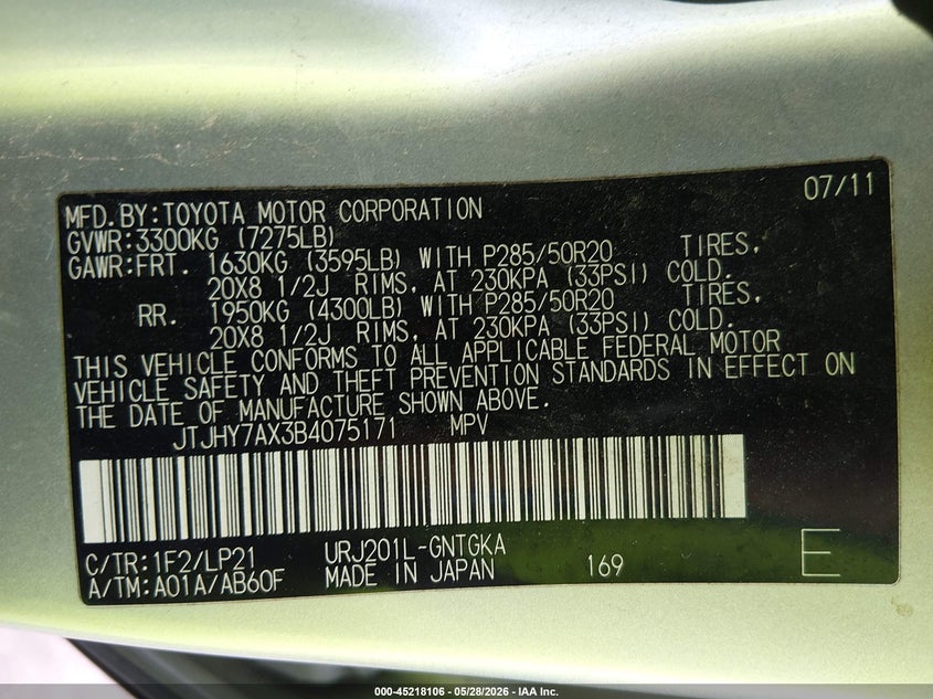 2011 Lexus Lx 570 VIN JTJHY7AX3B4075171 IAAI salvage auction — RIGHT FRONT, Original (Texas), sold $11,450 on 2026-07-21 (photo 9)