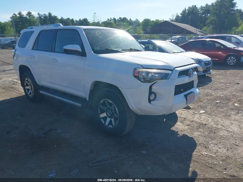 2015 Toyota 4runner VIN JTEBU5JR0F5246092 IAAI salvage auction — FRONT END, Salvage (Massachusetts), sold $12,350 on 2026-07-17 (photo 1)