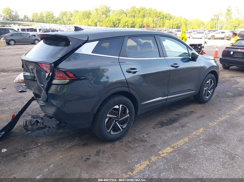 2024 Kia Sportage VIN KNDPUCDG4R7159720 IAAI salvage auction — REAR END, Scrap (Michigan), sold $3,250 on 2026-07-27 (photo 4)