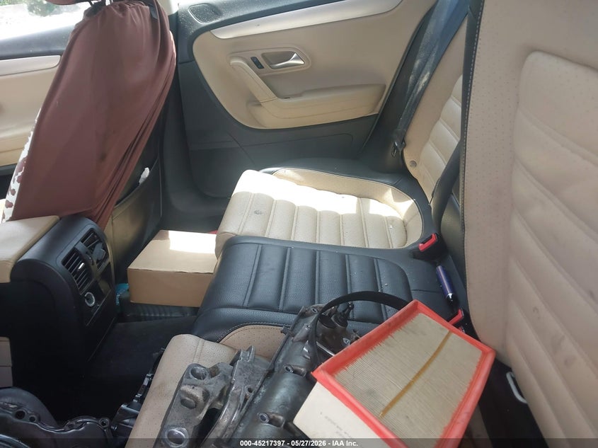2016 Volkswagen Passat cc VIN WVWBP7AN1GE517750 IAAI salvage auction — NORMAL WEAR, Clear (Georgia), sold $400 on 2026-07-14 (photo 8)