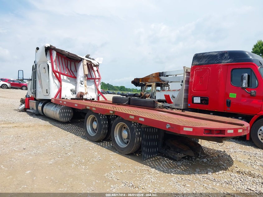 2023 Peterbilt 567 VIN 1XPCDP9X7PD830020 IAAI salvage auction — FRONT & REAR, Salvage (Tennessee), sold $2,500 on 2026-07-22 (photo 3)