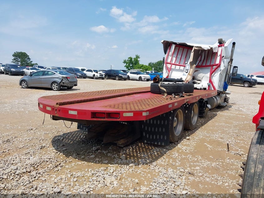 2023 Peterbilt 567 VIN 1XPCDP9X7PD830020 IAAI salvage auction — FRONT & REAR, Salvage (Tennessee), sold $2,500 on 2026-07-22 (photo 4)