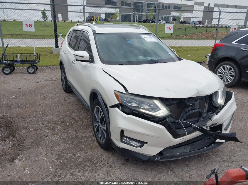 2017 Nissan Rogue VIN JN8AT2MT0HW404764 IAAI salvage auction — FRONT END, Salvage Title, sold $2,200 on 2026-07-21 (photo 1)