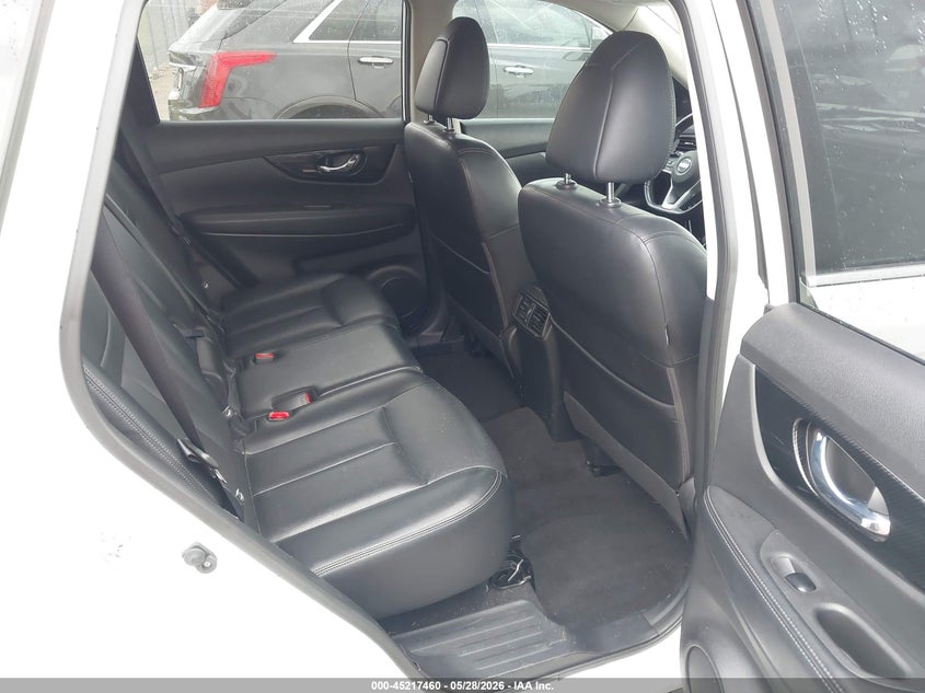 2017 Nissan Rogue VIN JN8AT2MT0HW404764 IAAI salvage auction — FRONT END, Salvage Title, sold $2,200 on 2026-07-21 (photo 8)