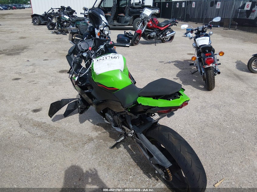2022 Kawasaki Ex VIN JKAEXKG18NDAH8112 IAAI salvage auction — FRONT END, Salvage Title, sold $475 on 2026-07-07 (photo 3)