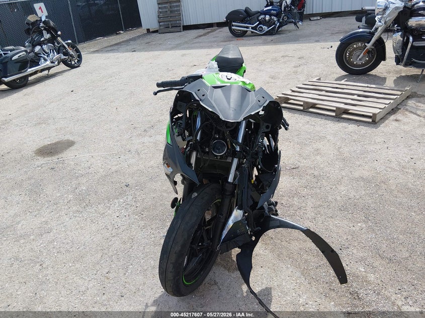 2022 Kawasaki Ex VIN JKAEXKG18NDAH8112 IAAI salvage auction — FRONT END, Salvage Title, sold $475 on 2026-07-07 (photo 5)