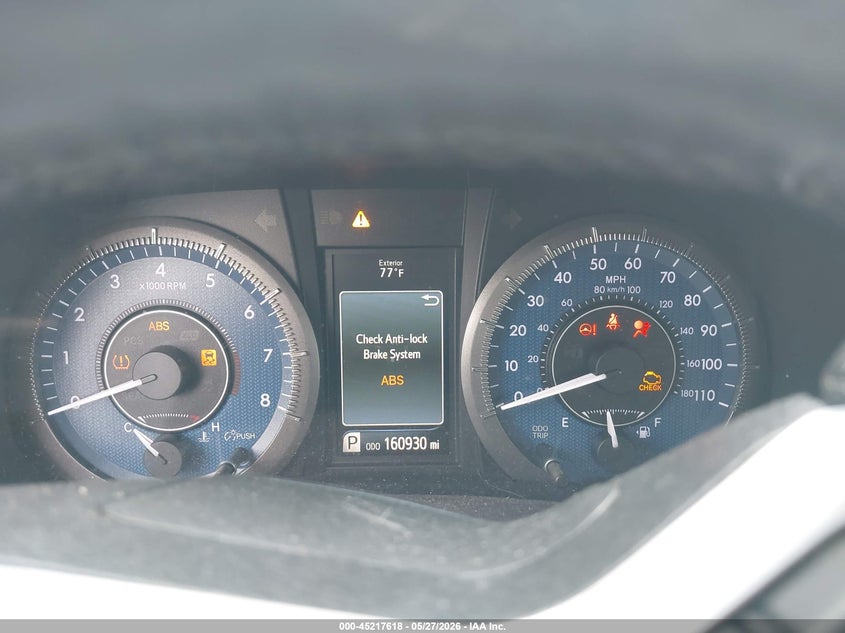 2017 Toyota Sienna VIN 5TDDZ3DCXHS184787 IAAI salvage auction — FRONT & REAR, Salvage (Ohio), sold $1,800 on 2026-07-28 (photo 7)