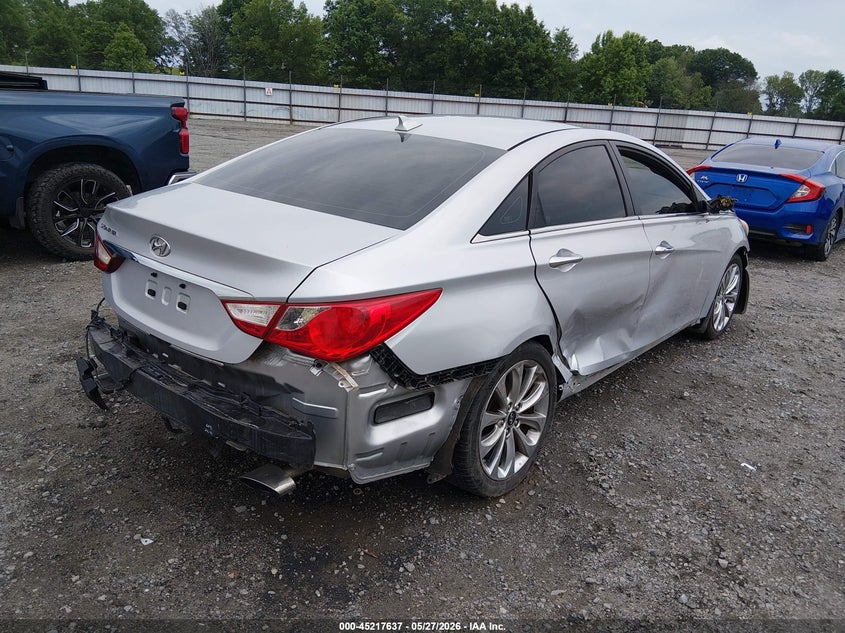 2013 Hyundai Sonata VIN 5NPEC4AC1DH793332 IAAI salvage auction — RIGHT SIDE, Salvage Title, sold $400 on 2026-07-08 (photo 4)
