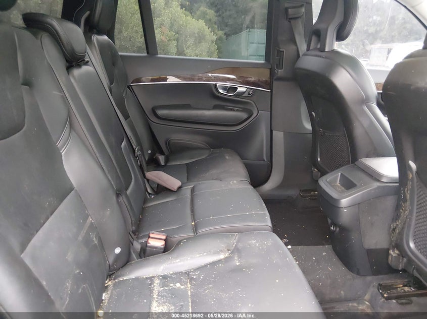 2017 Volvo Xc90 VIN YV4102KK2H1163413 IAAI salvage auction — FRONT & REAR, Salvage (South Carolina), sold $2,950 on 2026-07-28 (photo 8)
