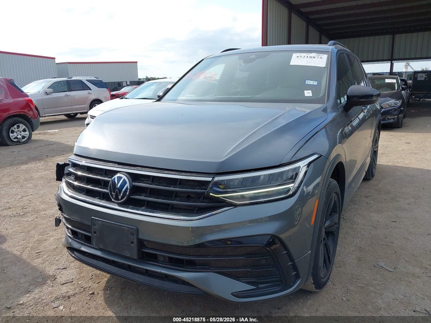 2023 Volkswagen Tiguan VIN 3VVCB7AX0PM070201 IAAI salvage auction — RIGHT FRONT, Salvage Title, sold $9,750 on 2026-08-25 (photo 2)