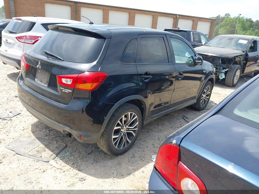 2016 Mitsubishi Outlander VIN JA4AP3AU5GZ023647 IAAI salvage auction — REPOSSESSION, Salvage Title, sold $1,800 on 2026-07-06 (photo 4)