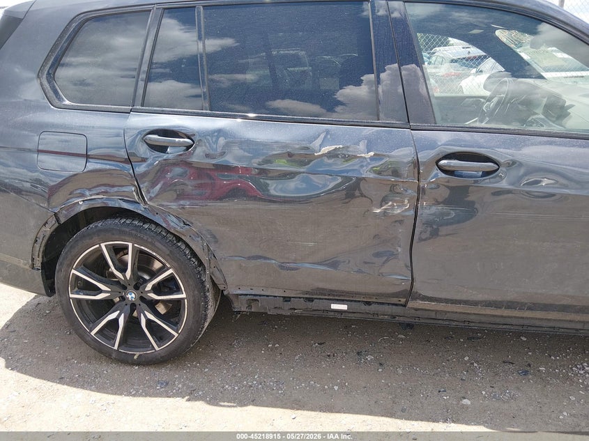 2021 BMW X7 VIN 5UXCW2C09M9F51601 IAAI salvage auction — SIDE, Salvage (Kentucky), sold $12,800 on 2026-07-20 (photo 6)