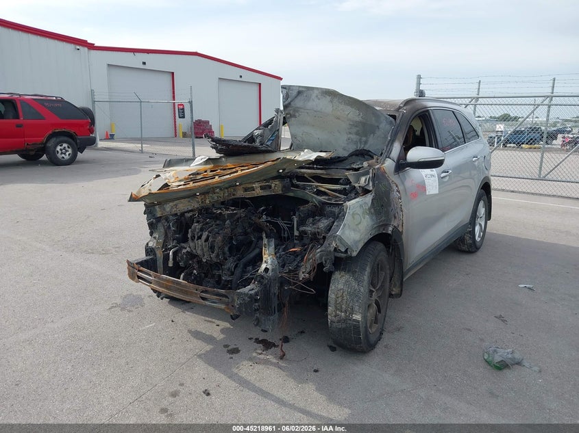 2016 Kia Sorento VIN 5XYPGDA38GG082980 IAAI salvage auction — TOTAL BURN, Salvage Title, sold $275 on 2026-07-16 (photo 6)