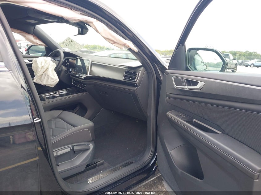 2024 Volkswagen Atlas cross sport VIN 1V2WE2CA2RC261894 IAAI salvage auction — LEFT FRONT, Rebuildable (Florida), sold $10,575 on 2026-08-01 (photo 5)