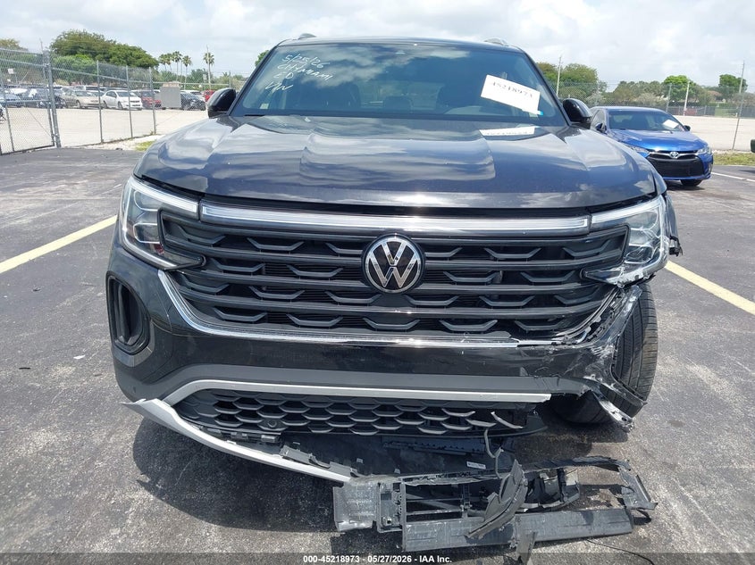 2024 Volkswagen Atlas cross sport VIN 1V2WE2CA2RC261894 IAAI salvage auction — LEFT FRONT, Rebuildable (Florida), sold $10,575 on 2026-08-01 (photo 6)
