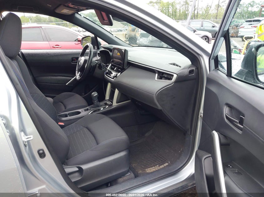 2025 Toyota Corolla cross VIN 7MUFBABG8SV086068 IAAI salvage auction — REAR END, Salvage Title, sold $10,300 on 2026-07-14 (photo 5)