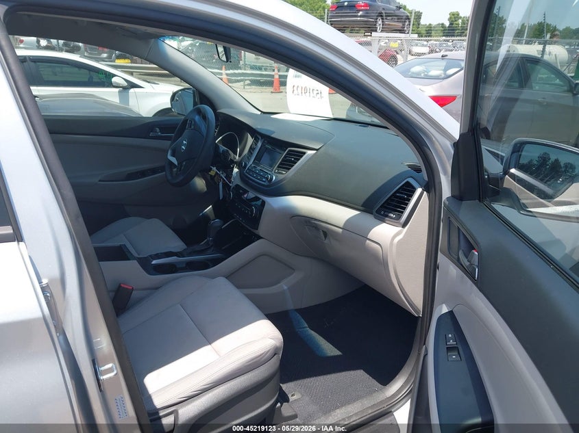2017 Hyundai Tucson VIN KM8J33A46HU455983 IAAI salvage auction — THEFT, Salvage Title, sold $4,350 on 2026-07-20 (photo 5)