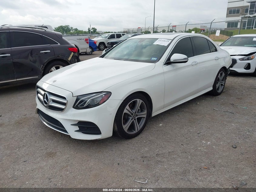 2018 Mercedes-benz E-klasse VIN WDDZF4JB5JA376921 IAAI salvage auction — REAR END, Original (Texas), sold $8,800 on 2026-08-02 (photo 2)