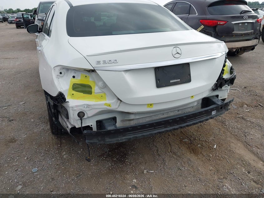 2018 Mercedes-benz E-klasse VIN WDDZF4JB5JA376921 IAAI salvage auction — REAR END, Original (Texas), sold $8,800 on 2026-08-02 (photo 6)