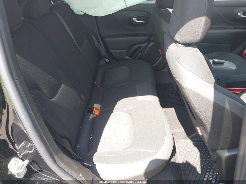 2020 Jeep Renegade VIN ZACNJBC11LPL69335 IAAI salvage auction — FRONT END, Salvage Title, sold $2,650 on 2026-07-15 (photo 8)