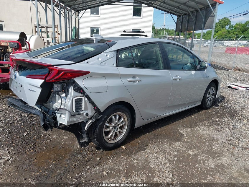 2022 Toyota Prius VIN JTDKAMFP9N3227971 IAAI salvage auction — REAR END, Salvage (Delaware), sold $12,550 on 2026-08-24 (photo 4)