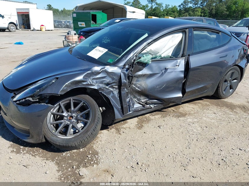 2022 Tesla Model 3 VIN 5YJ3E1EB3NF168903 IAAI salvage auction — SIDE, Salvage Title, sold $3,550 on 2026-07-24 (photo 6)