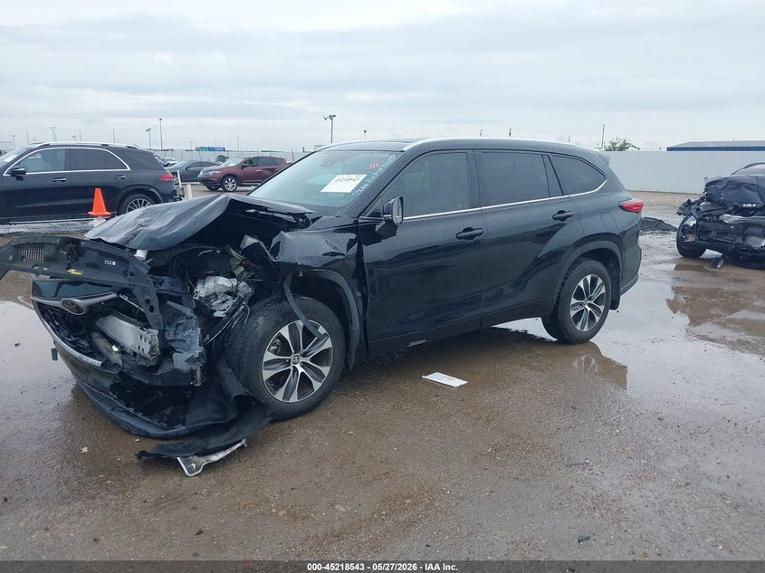 2020 Toyota Highlander VIN 5TDGZRAH4LS015499 IAAI salvage auction — FRONT END, Salvage (Texas), sold $4,850 on 2026-07-29 (photo 2)
