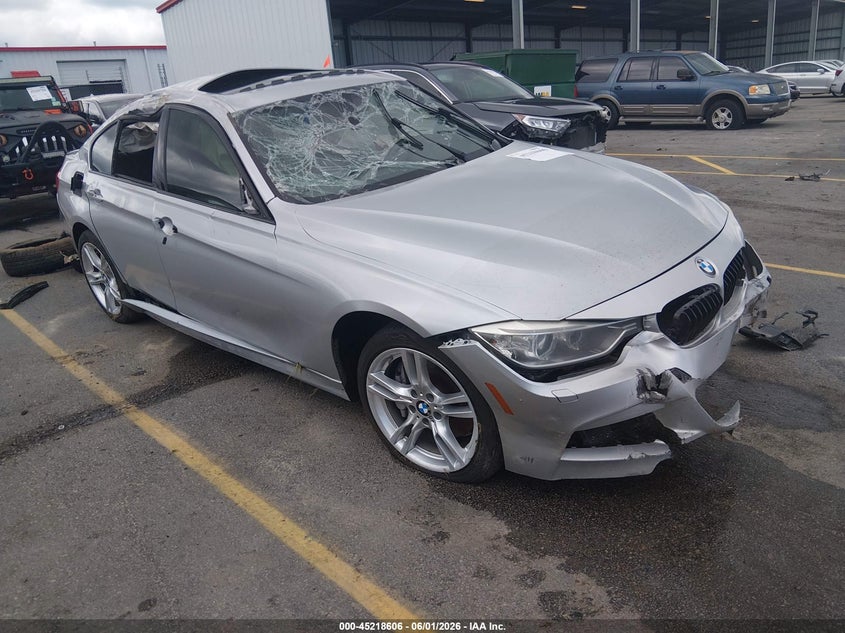2013 BMW 3er VIN WBA3B9C59DF801240 IAAI salvage auction — ROLLOVER, Salvage Title, sold $525 on 2026-07-15 (photo 1)
