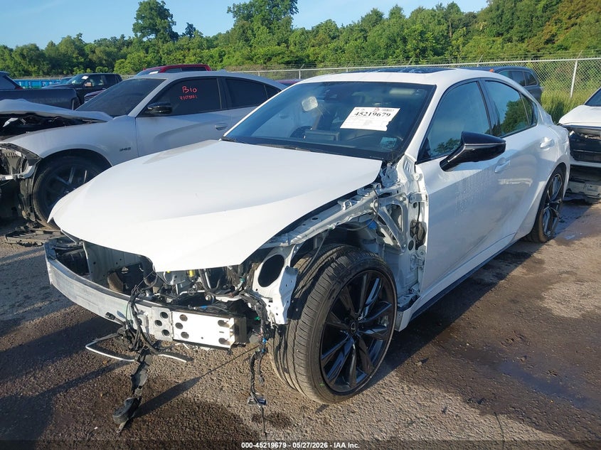 2025 Lexus Is VIN JTHGZ1B22S5083721 IAAI salvage auction — SIDE, Salvage Title, sold $16,000 on 2026-07-18 (photo 2)