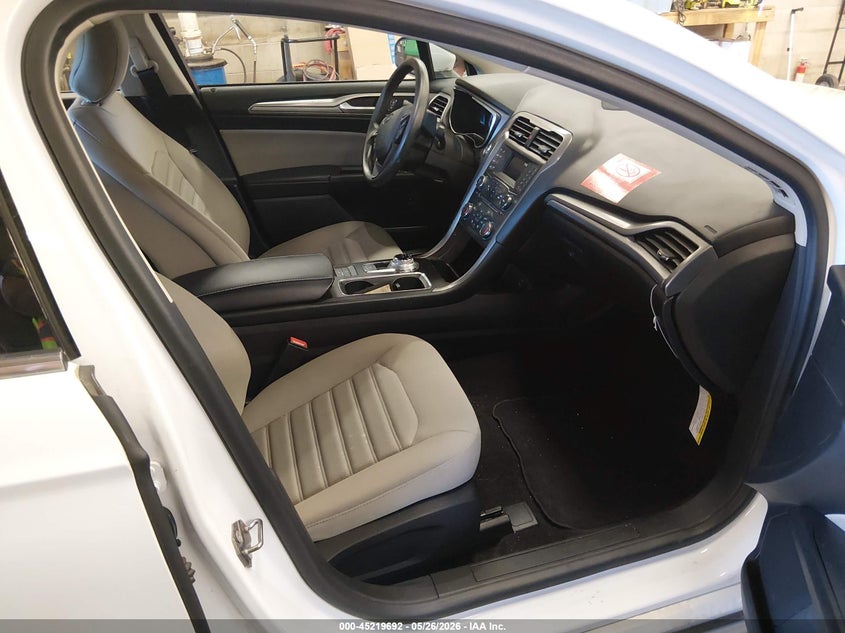 2018 Ford Fusion VIN 3FA6P0UU1JR281980 IAAI salvage auction — NORMAL WEAR, Sf97 (Rhode Island), sold $9,200 on 2026-07-31 (photo 5)