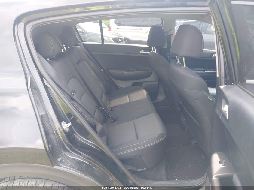 2022 Kia Sportage VIN KNDPM3AC6N7997999 IAAI salvage auction — HAIL, Salvage Title, sold $4,675 on 2026-07-27 (photo 8)