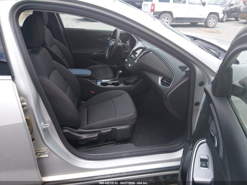 2020 Chevrolet Malibu VIN 1G1ZC5ST3LF139102 IAAI salvage auction — NORMAL WEAR, Sf97 (North Carolina), sold $15,200 on 2026-07-16 (photo 5)