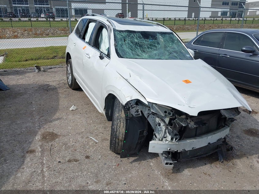 2017 Volvo Xc90 VIN YV4A22PK7H1108071 IAAI salvage auction — BIO HAZARD, Salvage Title, sold $650 on 2026-07-21 (photo 1)
