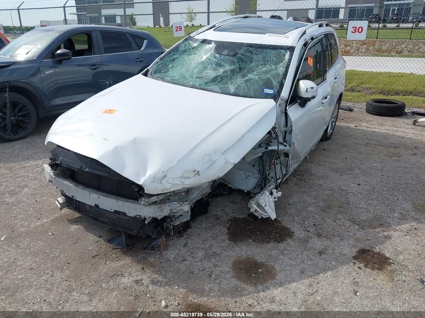 2017 Volvo Xc90 VIN YV4A22PK7H1108071 IAAI salvage auction — BIO HAZARD, Salvage Title, sold $650 on 2026-07-21 (photo 2)