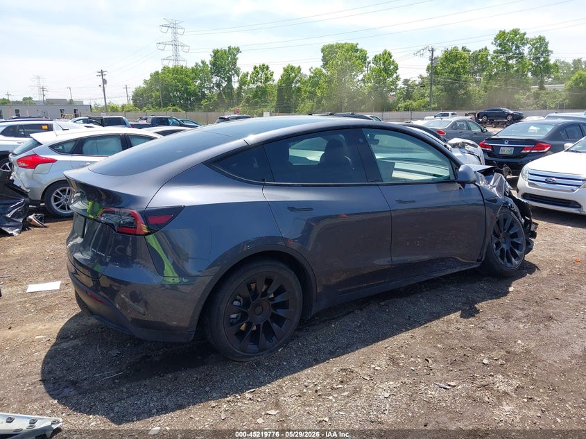 2022 Tesla Model y VIN 7SAYGDEE1NF412983 IAAI salvage auction — FRONT END, Salvage Title, sold $10,750 on 2026-07-16 (photo 4)