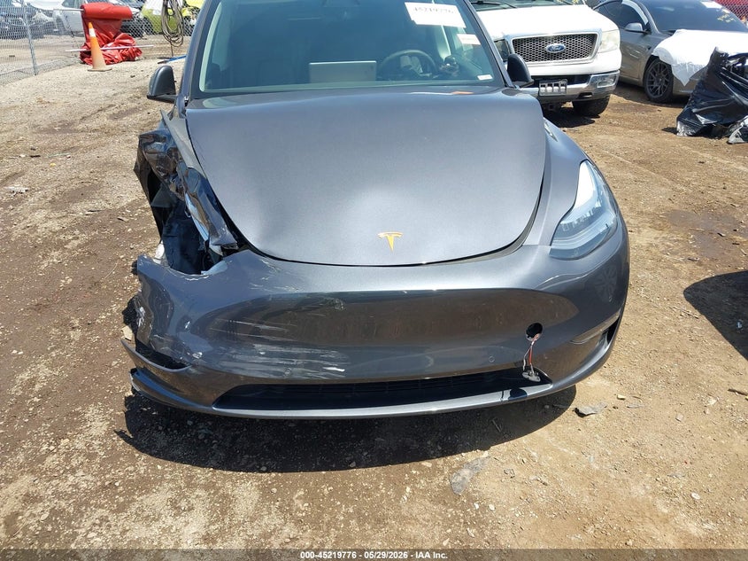 2022 Tesla Model y VIN 7SAYGDEE1NF412983 IAAI salvage auction — FRONT END, Salvage Title, sold $10,750 on 2026-07-16 (photo 6)