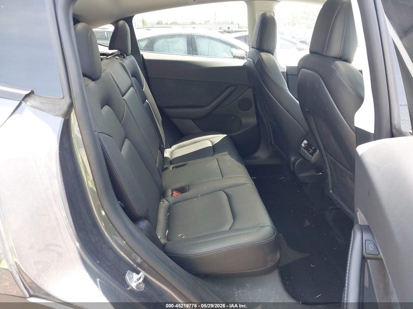 2022 Tesla Model y VIN 7SAYGDEE1NF412983 IAAI salvage auction — FRONT END, Salvage Title, sold $10,750 on 2026-07-16 (photo 8)