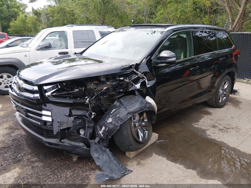 2017 Toyota Highlander VIN 5TDDZRFH0HS447686 IAAI salvage auction — LEFT FRONT, Salvage (Iowa), sold $6,300 on 2026-08-01 (photo 2)