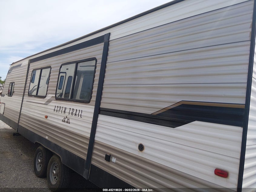 2021 Dutchman Other VIN 4YDT3022XM8923545 IAAI salvage auction — HAIL, Clear (Oklahoma), sold $8,200 on 2026-08-04 (photo 3)