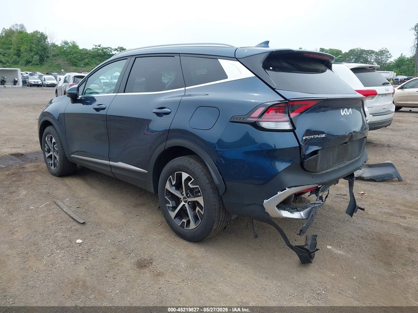 2025 Kia Sportage VIN KNDPVCDG3S7264378 IAAI salvage auction — REAR END, Salvage Title, sold $12,900 on 2026-07-10 (photo 3)