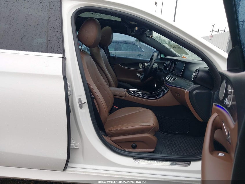 2017 Mercedes-benz E-klasse VIN WDDZF4JB0HA112189 IAAI salvage auction — FRONT END, Salvage Title, sold $4,050 on 2026-08-06 (photo 5)