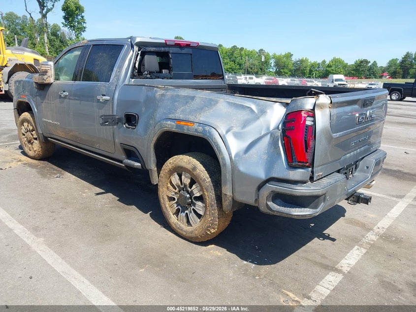 2026 Gmc VIN 1GT4URE78TF172942 IAAI salvage auction — ROLLOVER, Salvage Title, sold $25,225 on 2026-07-16 (photo 3)