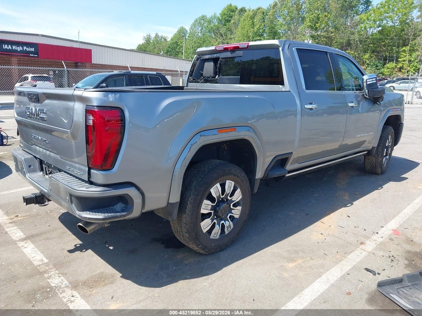 2026 Gmc VIN 1GT4URE78TF172942 IAAI salvage auction — ROLLOVER, Salvage Title, sold $25,225 on 2026-07-16 (photo 4)