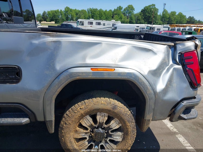 2026 Gmc VIN 1GT4URE78TF172942 IAAI salvage auction — ROLLOVER, Salvage Title, sold $25,225 on 2026-07-16 (photo 6)